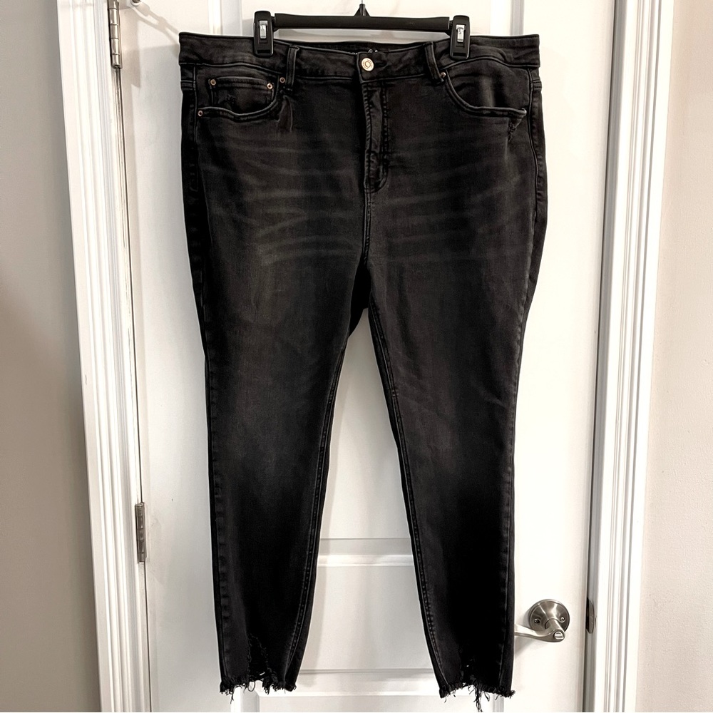 Terra & Sky distressed hem jeans, 18W, black wash